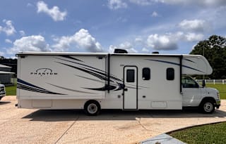 ✨ Rent My Family-Friendly RV – Sleeps 10! ✨