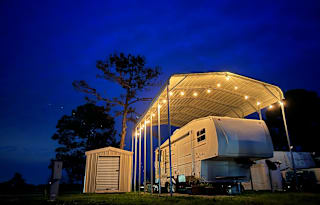 RV right off of I-10 with 6 Acre Pond
