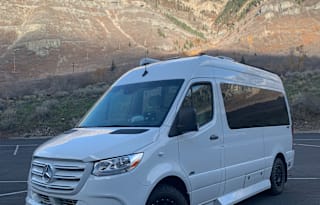 2022 LUXURY CUSTOM  MIDWEST AUTOMOTIVE PASSAGE