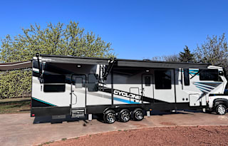Modern Interior Design, Fun, New and Large RV
