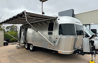 2020 Airstream RV Globetrotter 25FB