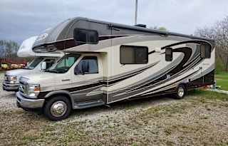Travelin' in Style! Bunks! Slides! Space! Comfort! Coffee!!!