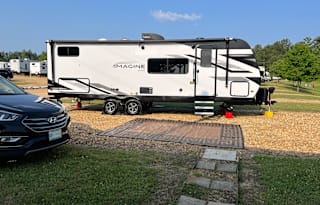 Family Friendly RV w/4 Bunks! **Delivery Only**