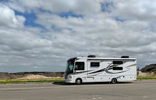 2019 Jayco Alante Sleeps 8 Comfy! Bunkhouse! Kids!