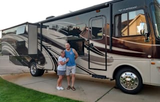 5 Stars and Fit for a King-2015 Bounder Classic