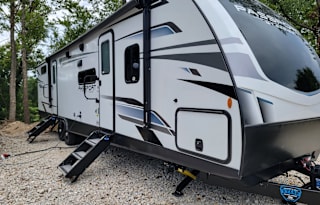 Trippin Terra - Large Family Camper