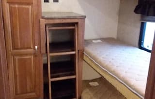 Wild Cat Bunk house with out door kitchen