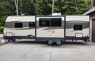 2017 Prime Time RV Avenger ATI 26BBS