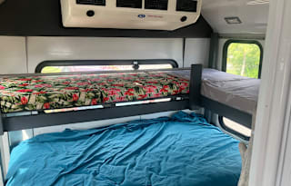 Handi Family Van