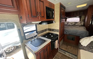 2013 Forest River RV Sunseeker 2300 Ford
