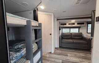 2022 Heartland Sundance Ultra Lite 278BH