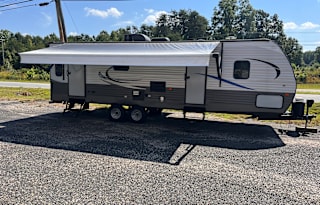2017 Crossroads Zinger Z-1 Travel Trailer