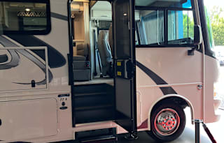 CREATING YOUR DREAM RV ADVENTURE