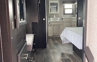 2021 Jayco North Point 382FLRB