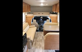"Daphne" the Winnebago Minnie Winnie 25B