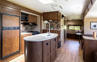 2016 Venture RV SportTrek 320VIK