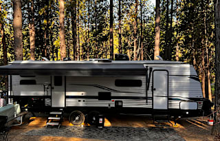 2022 Keystone Springdale RV - Pet Friendly & WiFi