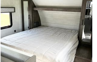 New, Super Clean Getaway Camper! Great for PSU