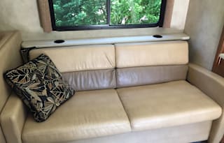 2014 Thor Motor Coach ACE 30 1