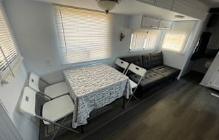 2024 REMODEL SUPER SLEEPER Jayco 32BHDS