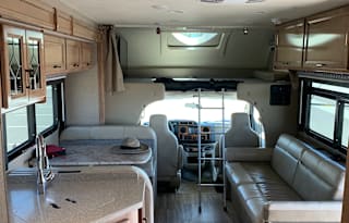 2019 FordThor Motor Coach LF131