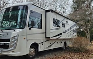 Meet Ernie the Entegra!  2024 Entegra Vision 29S