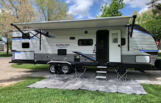 Comfortable and Clean Family RV Rental