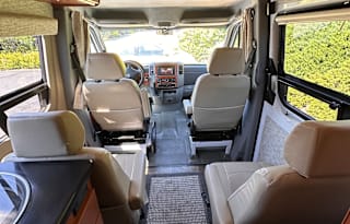 2012 Winnebago Era 70X
