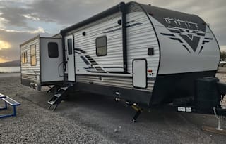 2022 Puma W/ 3 slide outs and the COMFORT OF HOME