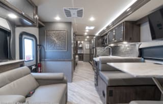 2021 Fleetwood RV Fortis 33HB