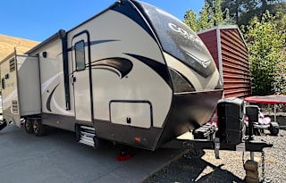 The Crow’s Nest, Family Friendly, Trailer Rental