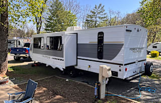 2025 Forest River RV Wildwood X-Lite 273QBXL