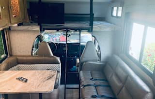 2020 Class C - Coachmen Leprechaun <20k miles