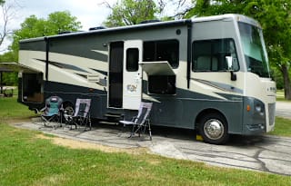 Day-by-Day 2020 Winnebago Vista 31B (Bunkhouse)