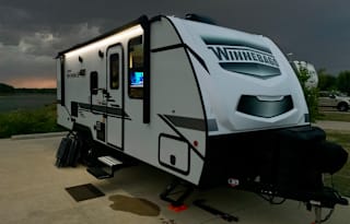 2021 Winnebago Micro Minnie 2306BHS