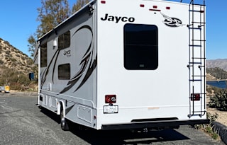2022 Jayco Redhawk Sleeps 9 With Bunk Beds & Solar