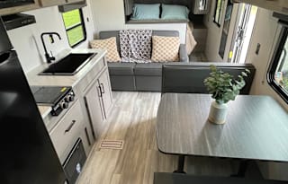 Deliver! New 2024 Bunkhouse! Sleeps 8+