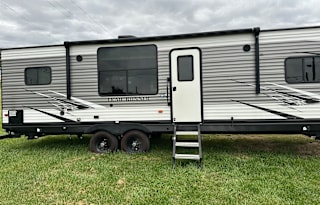 Explore in Comfort: 2020 Heartland 27RKS