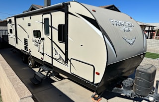 2018 Prime Time Tracer 285AIR Bunkhouse
