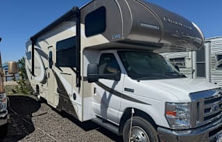 'Quinn' 2018 Thor Motor Coach Quantum WS31