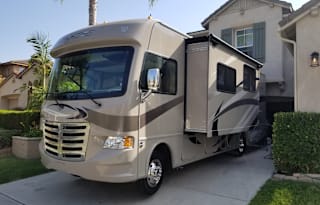 2013 Thor Motor Coach A.C.E EVO 30.1
