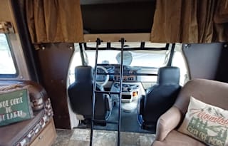 Lucky Leprechaun Class C RV