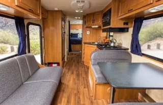 2018 Thor Motor Coach Majestic ECONOLINE