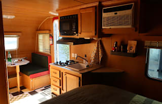Bella Rosa Joshua Tree Italian Retro Trailer