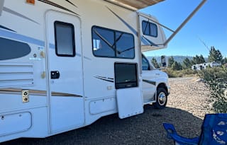 Spacious & Clean 2014:4 TVS &2 SLIDE OUTS:Sleeps 8