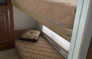 2014 Coachmen RV Freedom Express 292BHDS