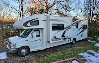 Appalachian Express: 2011 Jayco Greyhawk 31FS