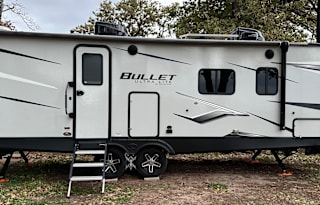 Family Fun - 2022 Keystone RV Bullet 250BHS