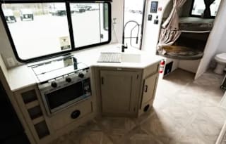 Steve and Kathy’s Getaway Camper Rental