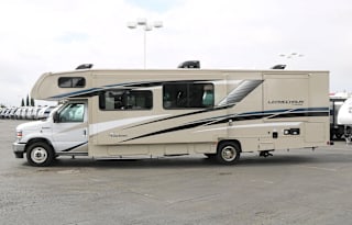 33B BRAND.NEW 2022 Sleep 8 Luxury 2 Slide Out WOW!